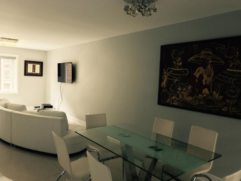 Luxury Two Story Villa Unit D Laval Exterior foto