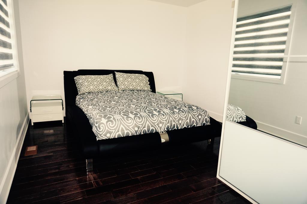 Luxury Two Story Villa Unit D Laval Exterior foto